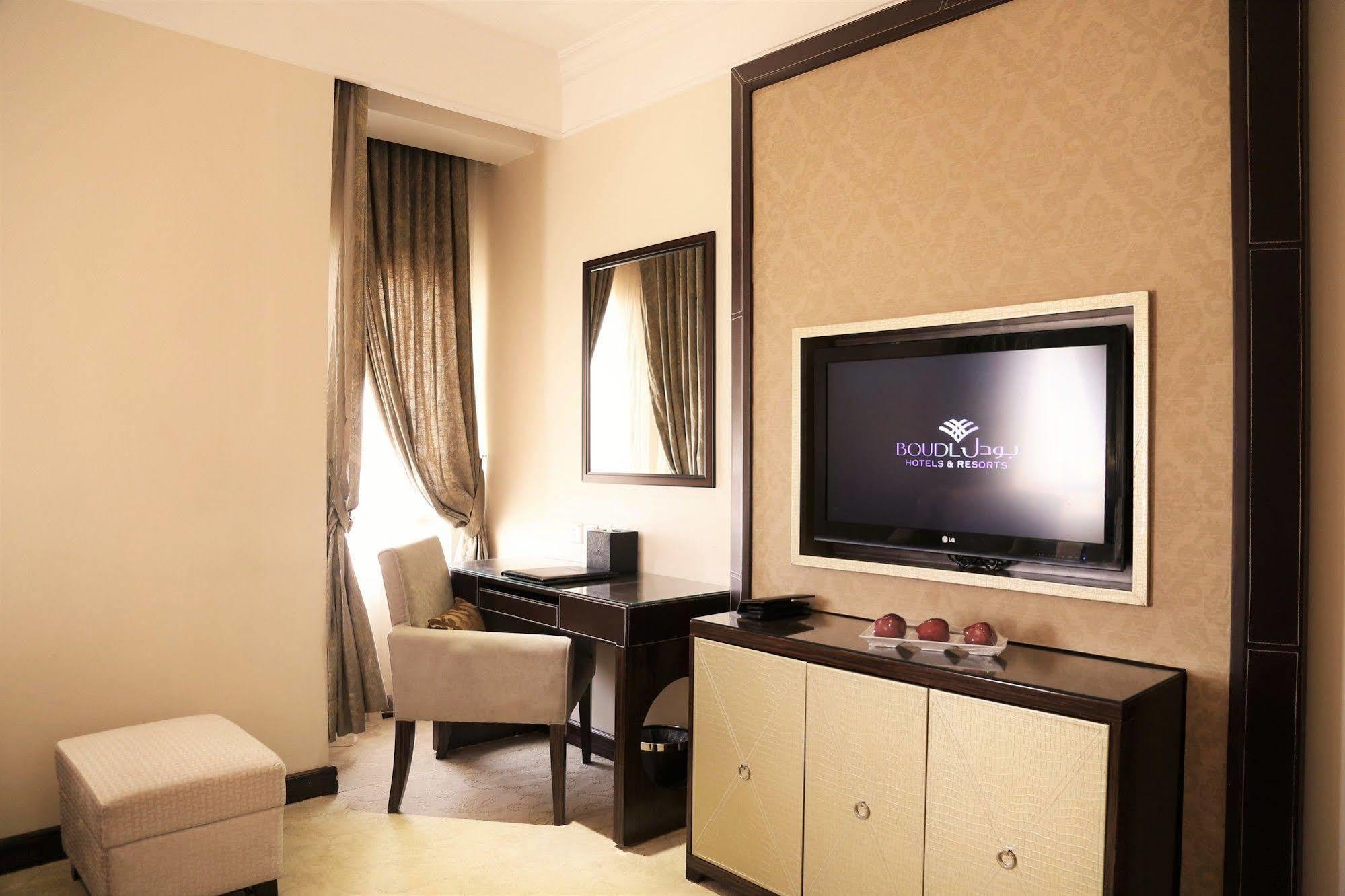 Aparthotel Boudl Kuwait Al Fahahil Kuwait City Esterno foto