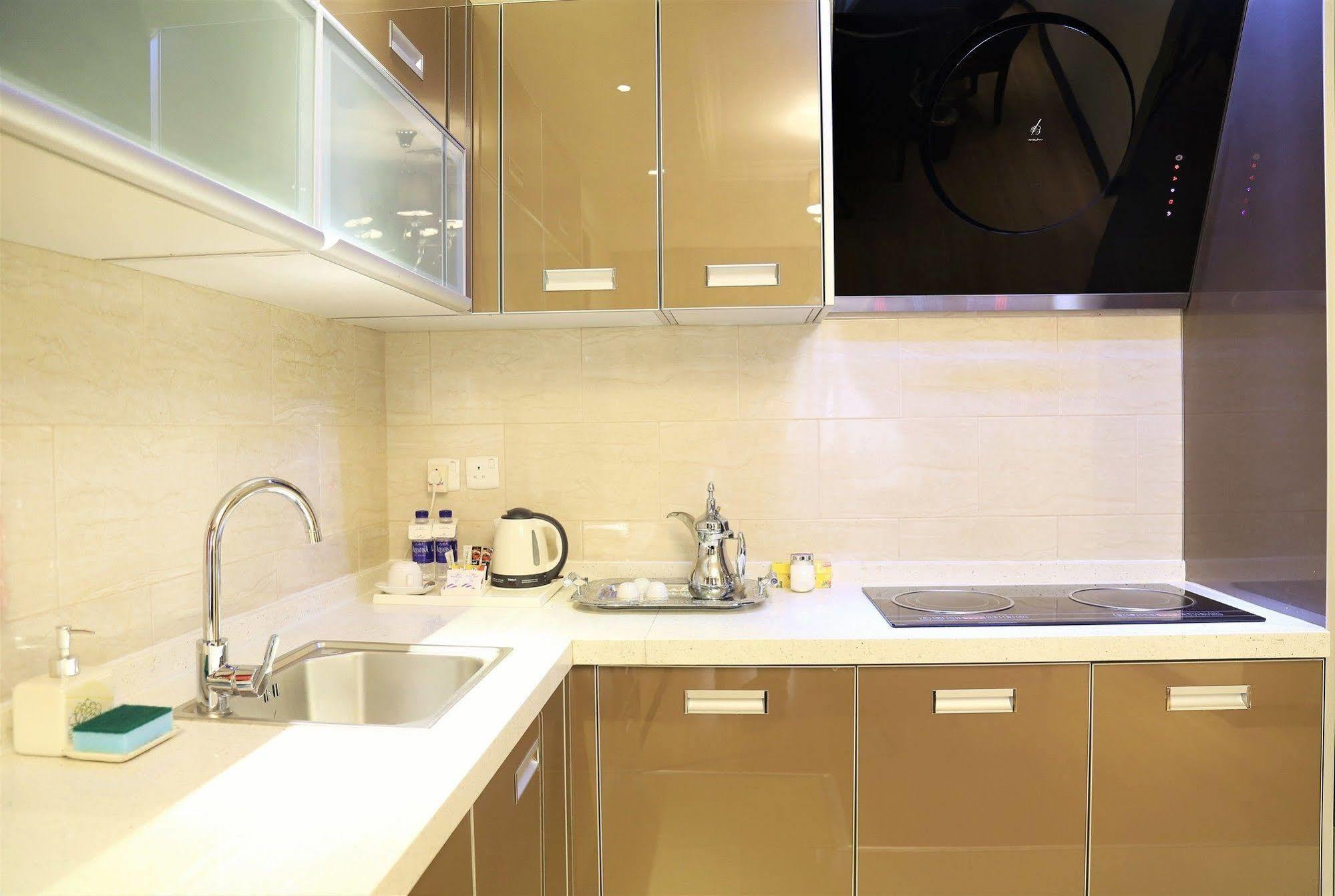 Aparthotel Boudl Kuwait Al Fahahil Kuwait City Esterno foto