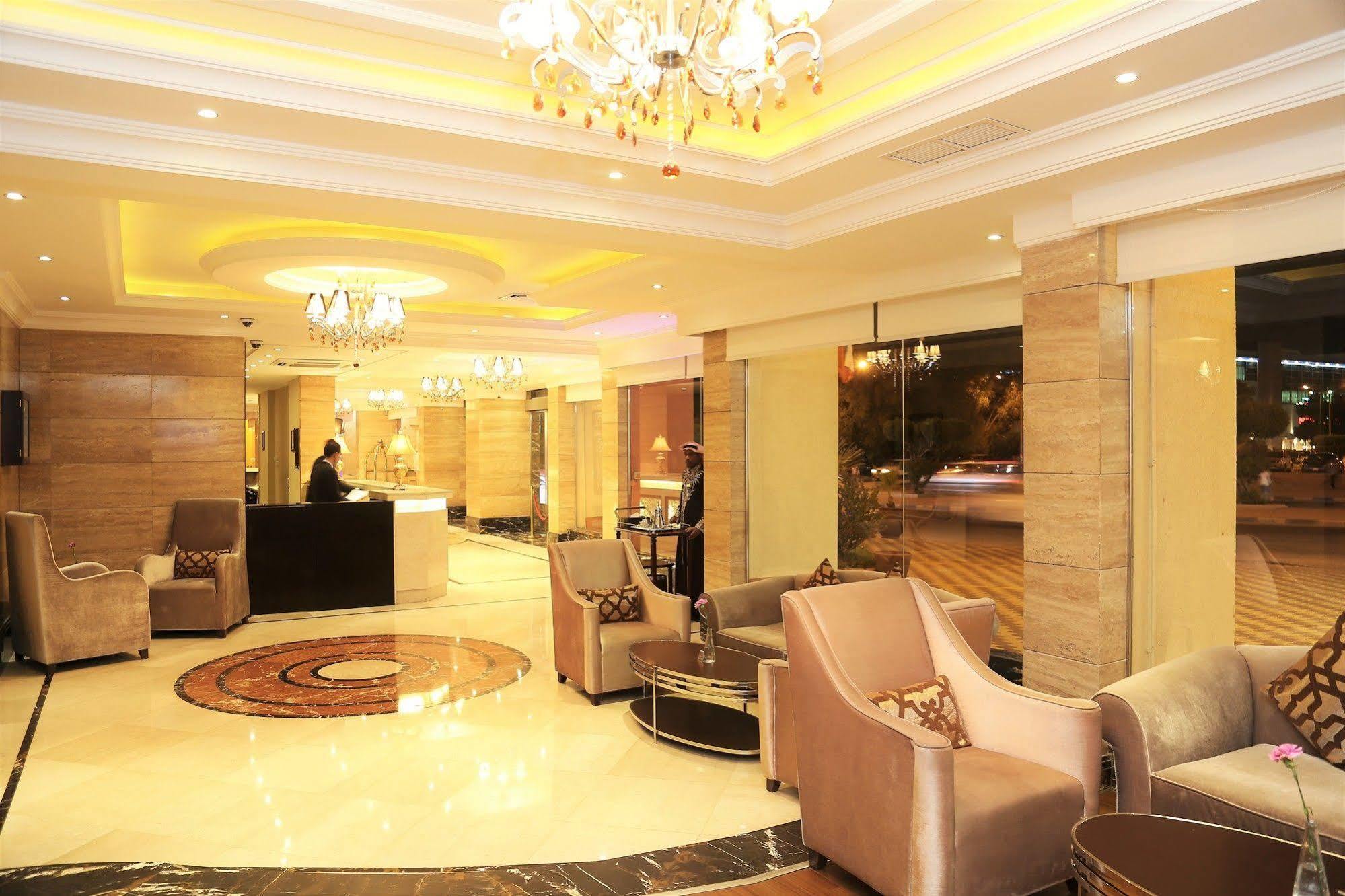 Aparthotel Boudl Kuwait Al Fahahil Kuwait City Esterno foto