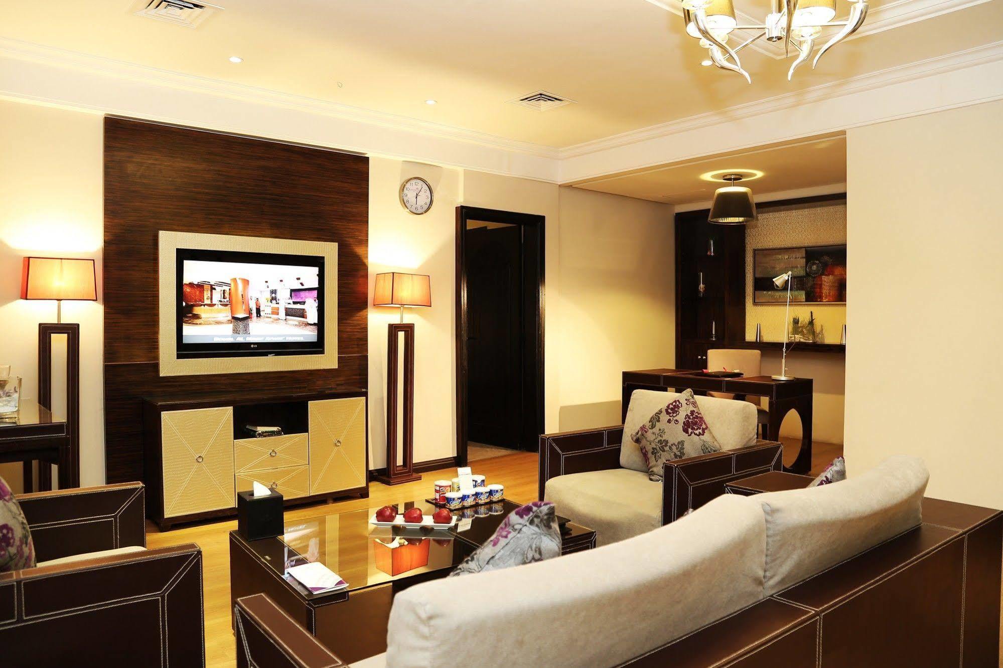 Aparthotel Boudl Kuwait Al Fahahil Kuwait City Esterno foto